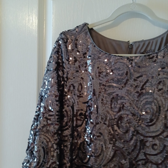 Luxology Sequined Gray Cocktail Dress - Picture 2 of 11